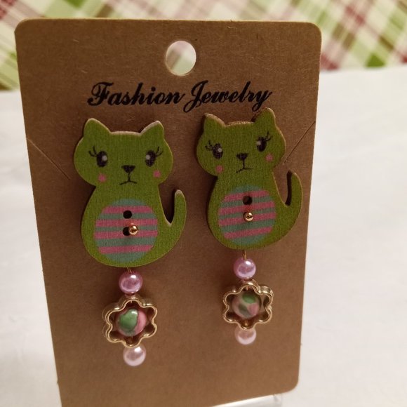 Home Made Handmade Wood & Metal Cat Green & Pink Button Earrings #46 - Picture 12 of 13